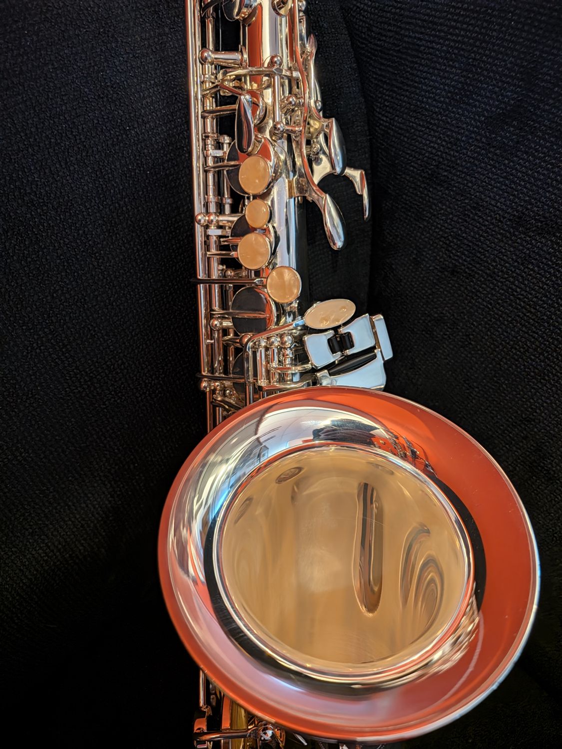 Conn CAS411 Altsaxofon (Silber) – Foto 11
