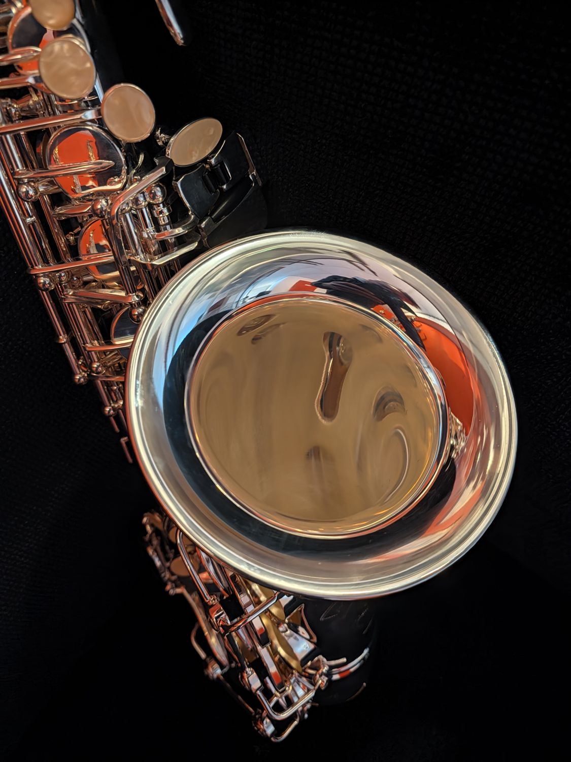 Conn CAS411 Altsaxofon (Silber) – Foto 13