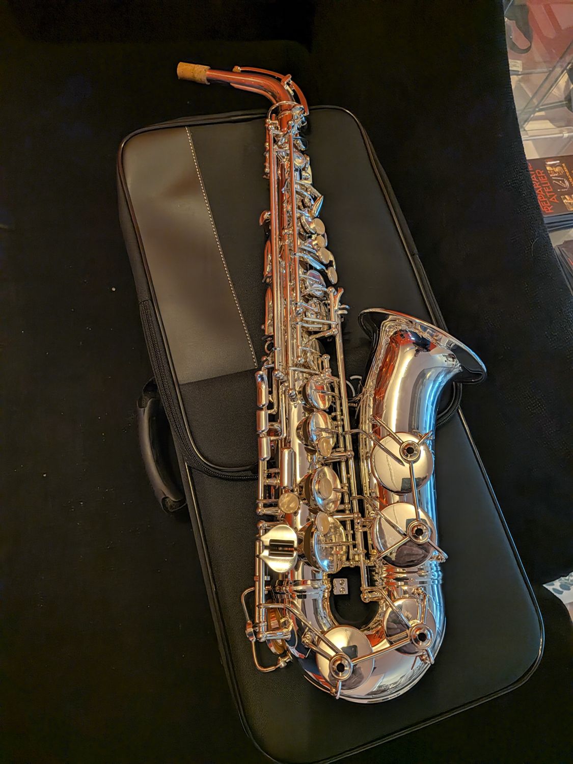 Conn CAS411 Altsaxofon (Silber) – Foto 8